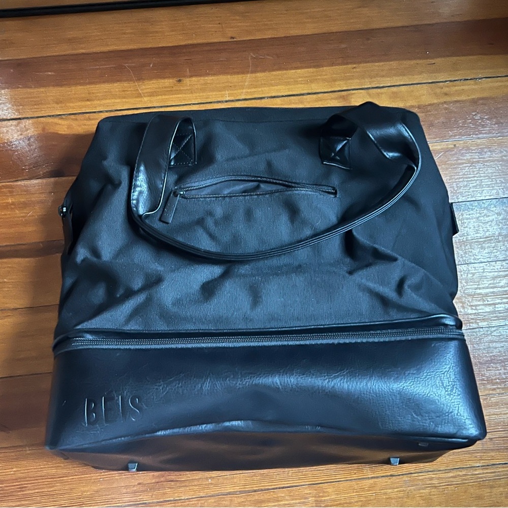 The Convertible Weekender - black - regular